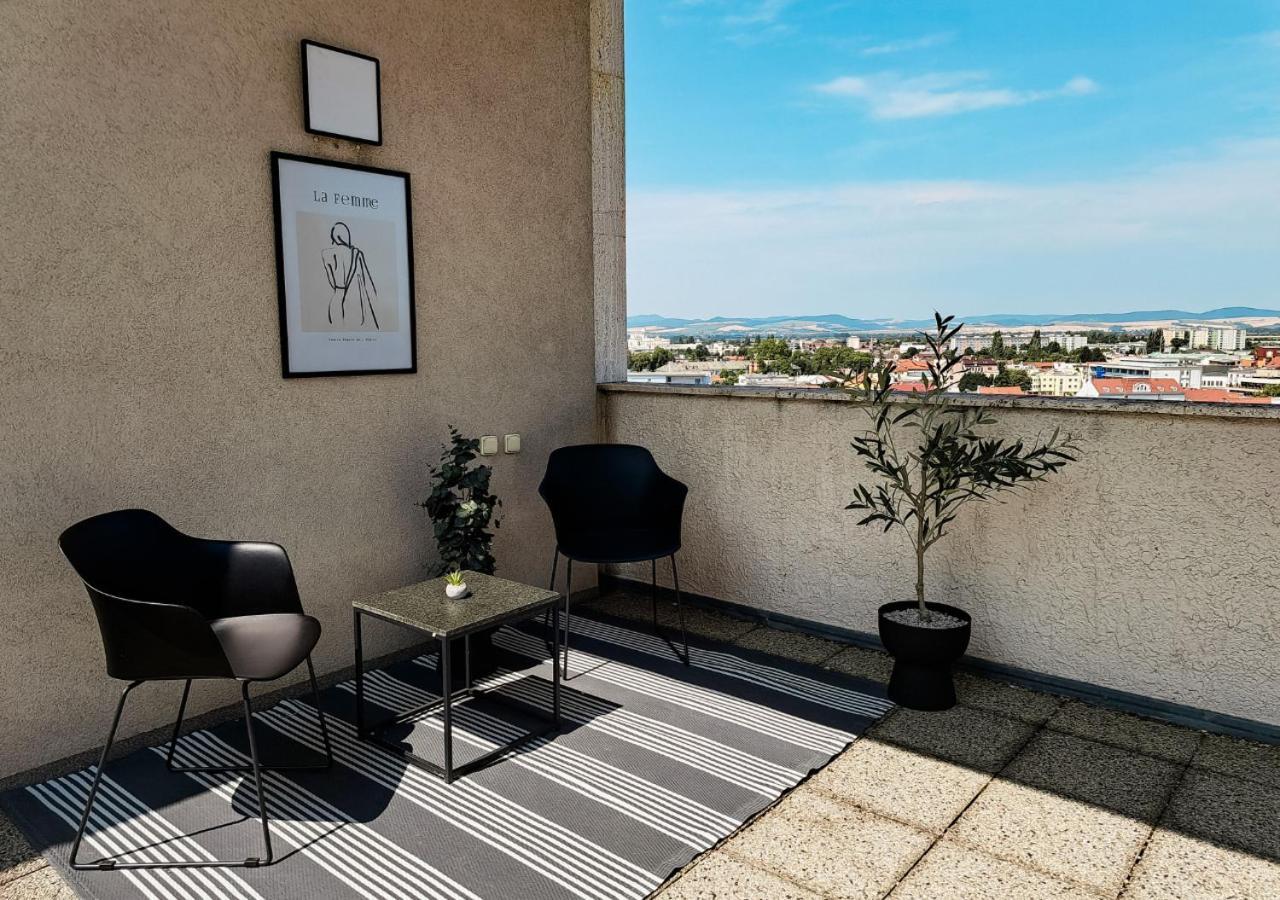 Hotel Magnolia Piest'any Exteriör bild