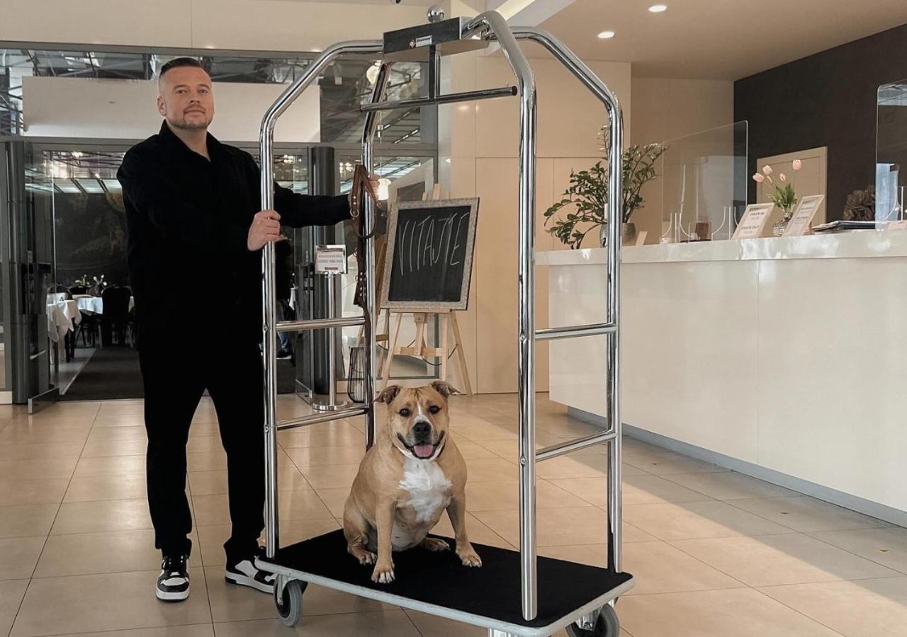 Hotel Magnolia Piest'any Exteriör bild